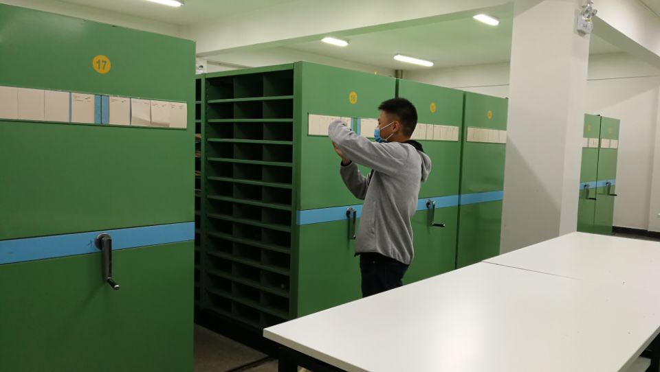 昆明植物研究所标本馆徐洲锋工程师来我馆交流工作