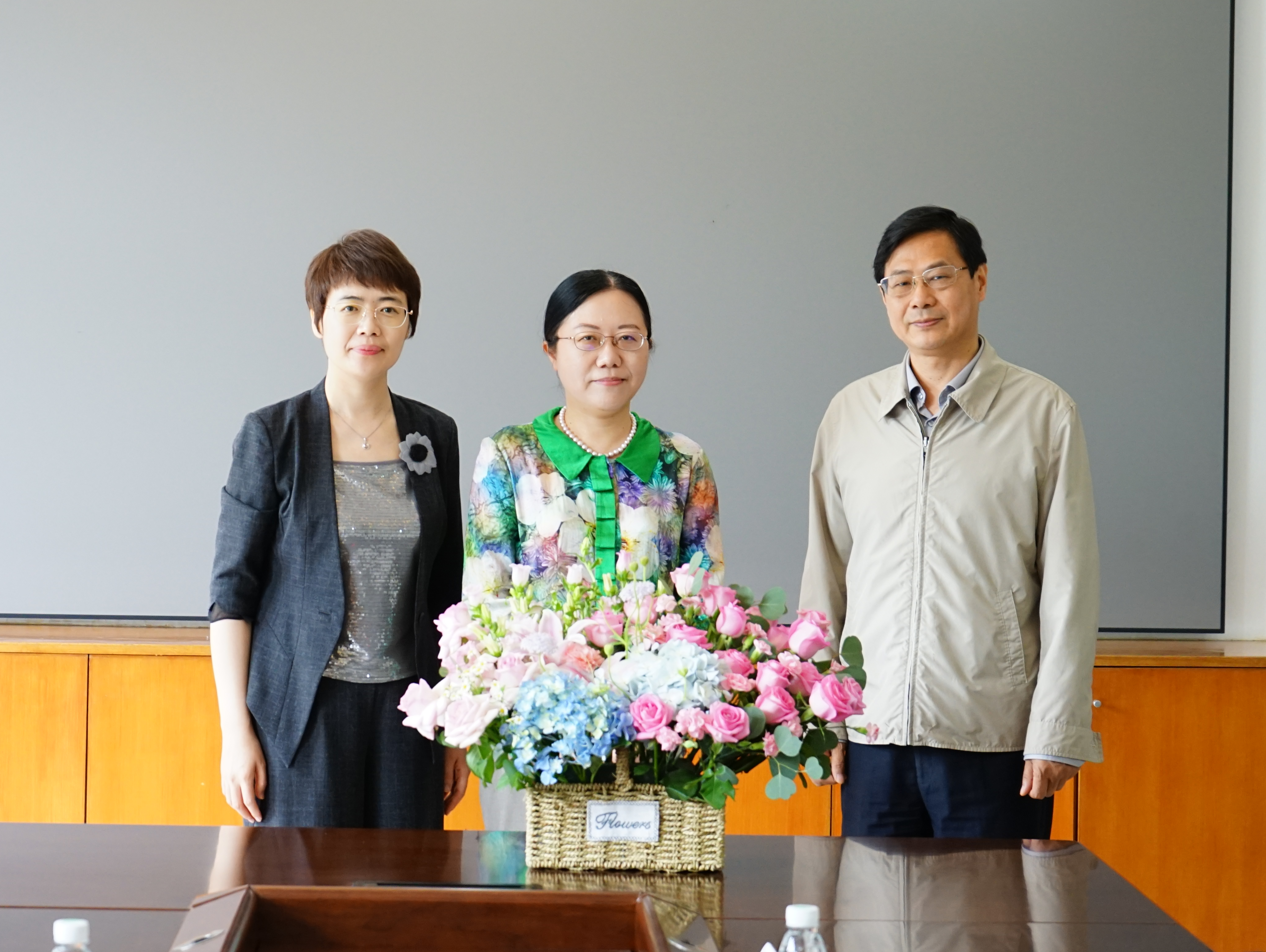 江苏省科协领导看望慰问所（园）科普专家